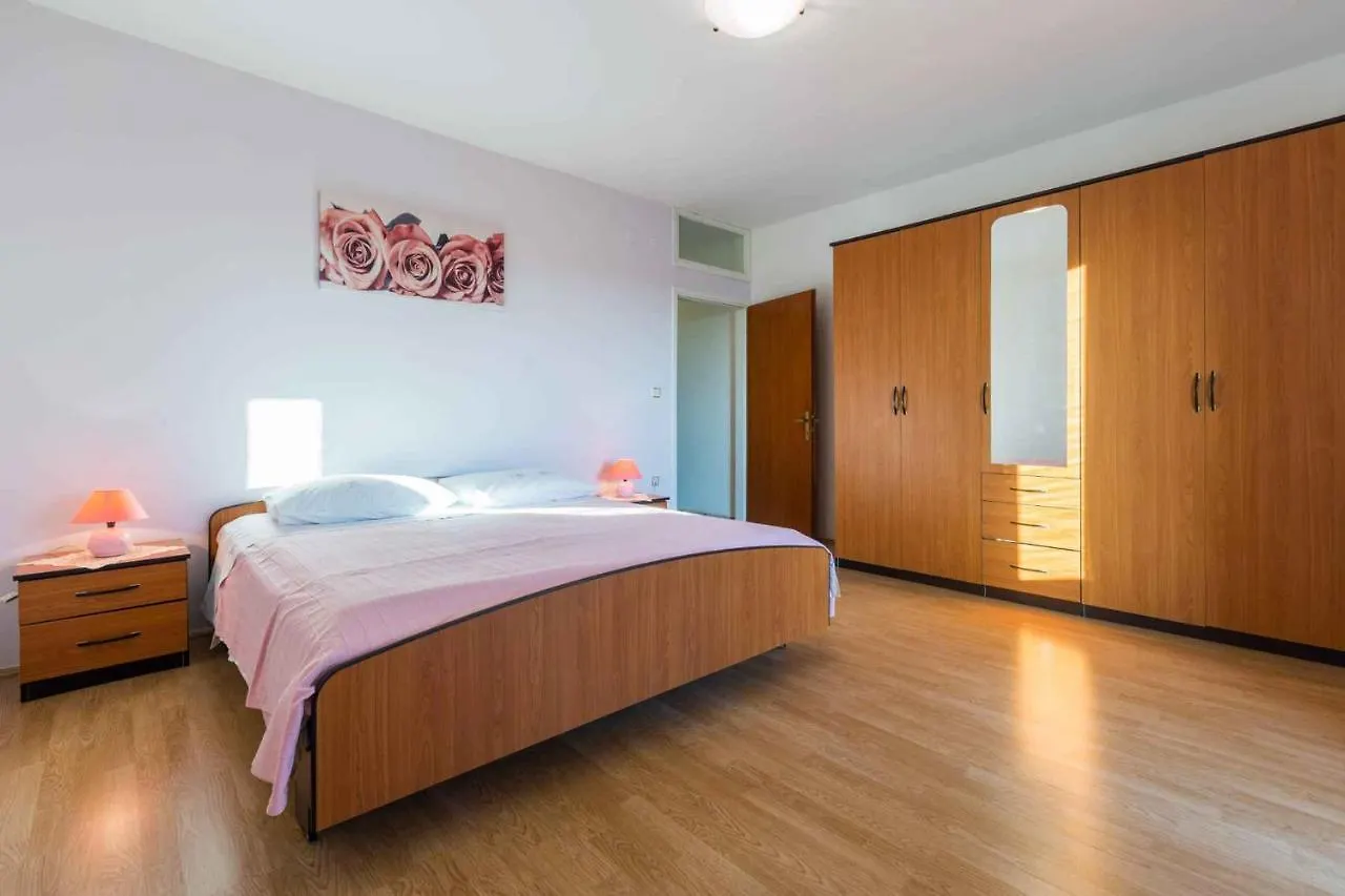 Apartment In Porec/Istrien 40021 كرواتيا